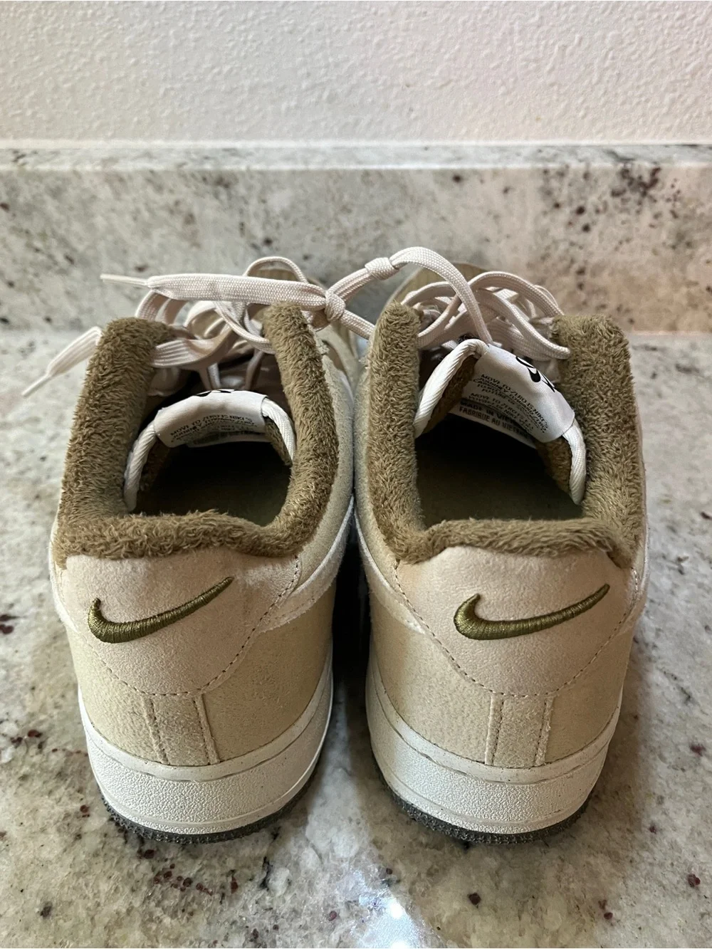 Mens size 11 Nike Air Force 1 Toasty Rattan Shoes Please Read